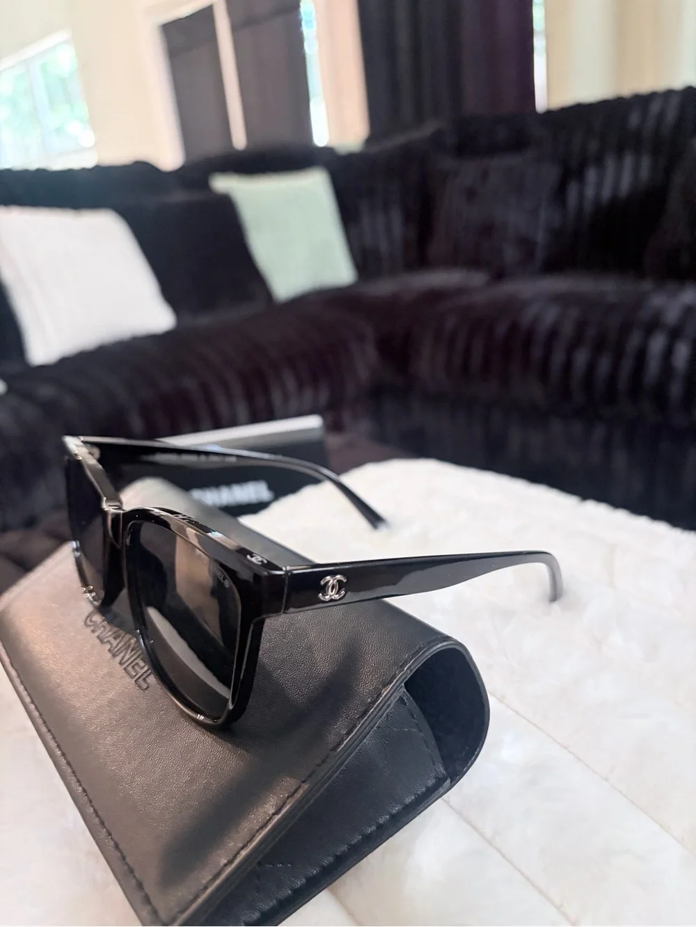 CHANEL Black Cat-Eye Sunglasses with Leather Case